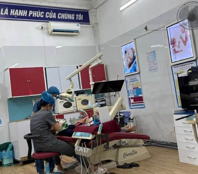 Nha khoa Việt Úc quy tụ nha sĩ lành nghề, tận tâm và chuyên nghiệp